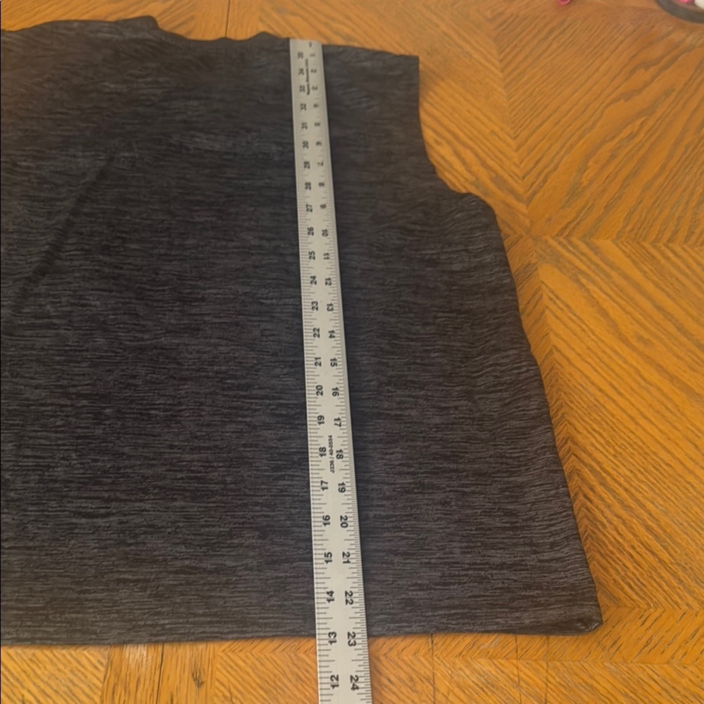 Tek Gear Charcoal Graphic Tank Top - Picture 4 of 8